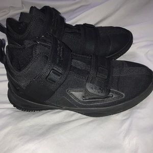 Lebron soilder 13 Nike